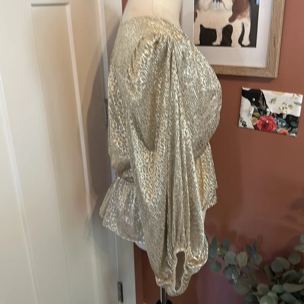 Ba&sh Caitlin gold metallic vneck peplum elastic cuff & waist 2 shirt/blouse
